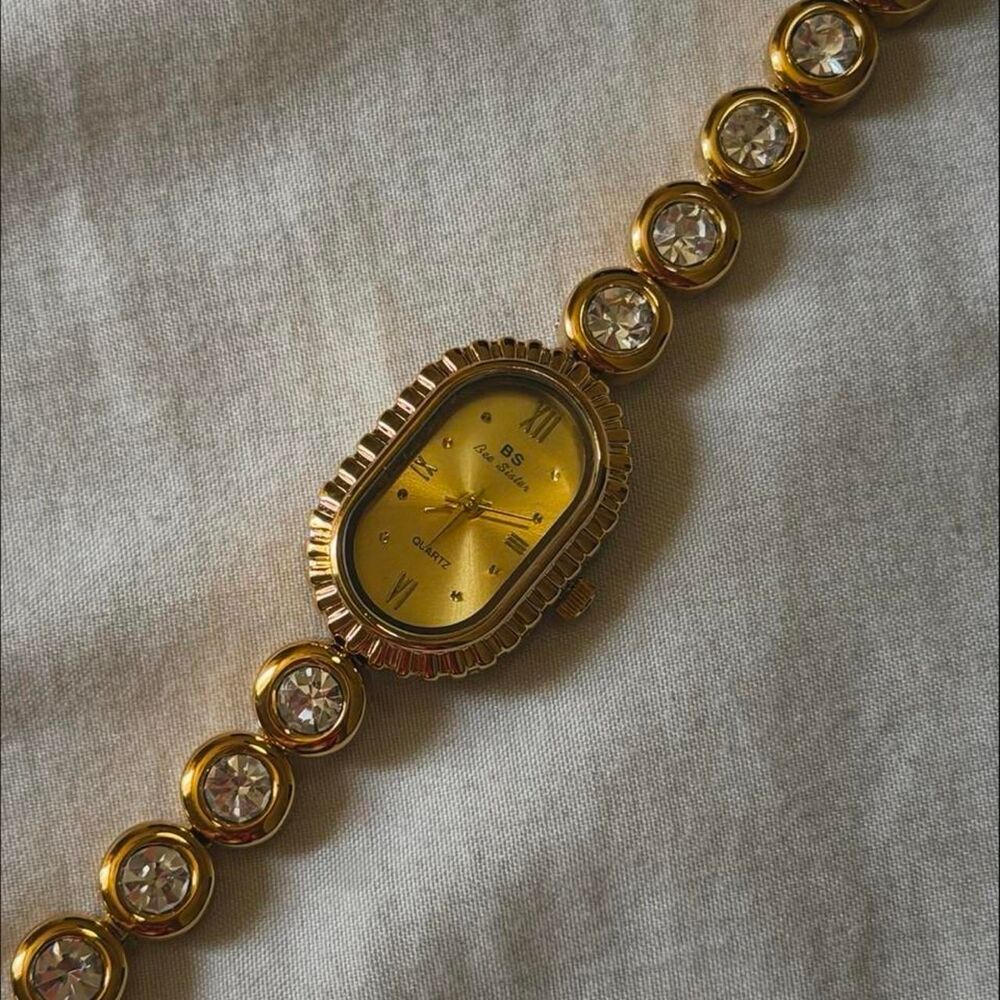 Vintage Gold Plated Rhinestone Oval Bracelet Watch